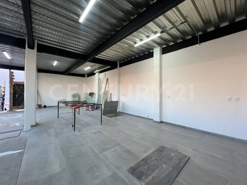 Renta De Local Comercial, Av. Chimalhuacán, Nezahualcóyotl.