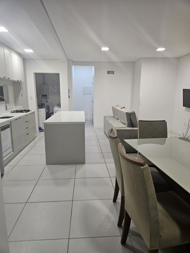 Apartamento Em Camboriú Com Vista - Direto Com Proprietário