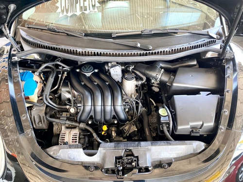 Imagem 12 de 12 de Volkswagen New Beetle 2.0