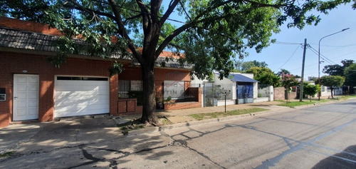 Imagen 2 de 14 de Venta Casa 4 Ambientes En Aldo Bonzi
