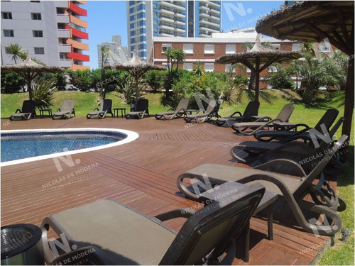 Imagen 18 de 21 de Av Chiverta Piso Alto Gran Vista Al Mar Venta - Punta Del Este Brava