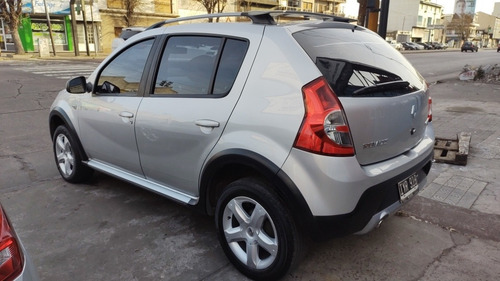 Imagen 6 de 10 de Renault Sandero Stepway 1.6 Confort Gnc 2010 Di Buono