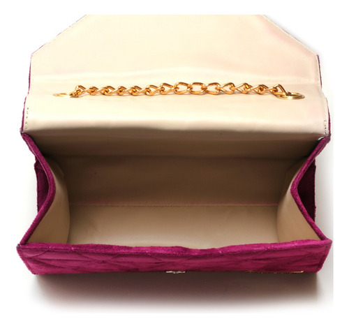 Bolsa feminina baú espaçosa modelo envelope com alça transversal de corrente cor violeta roxo