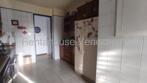 Lindo Apartamento En Los Palos Grandes 25-15568