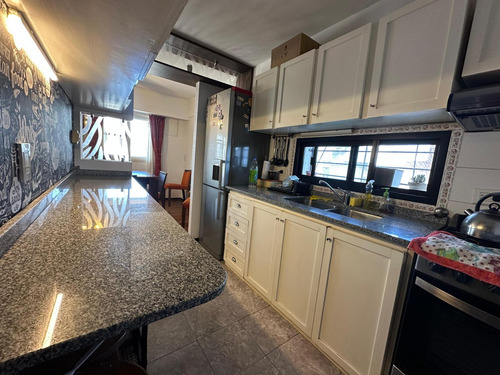 Departamento En Venta 2 Dormitorios Semipisos C/balcón Terraza Montevideo 1900 Piso 8