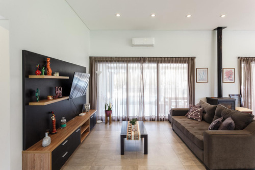 Casa En Venta En Barrancas De San Benito, Chapadmalal.