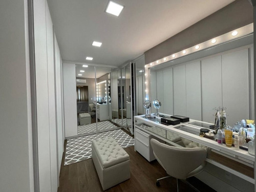 Imagem 13 de 24 de Av. Das Arapongas, 1265 - Ariribá, Balneário Camboriú. Casa À Venda No Condomínio Haras Rio Do Ouro, 570m², 4 Suítes, Piscina,churrasqueira E 4 Vagas - Ca0669