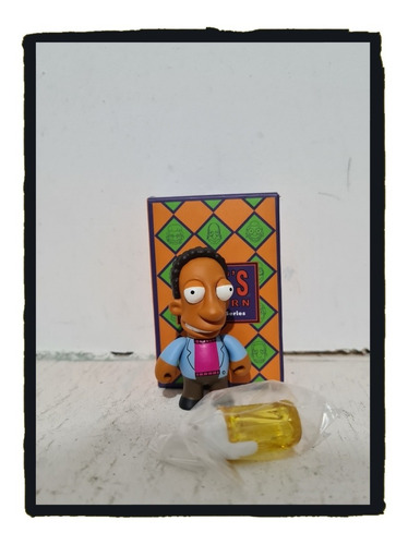 Kidrobot Simpsons Taberna De Moe Carl Moes Tabern