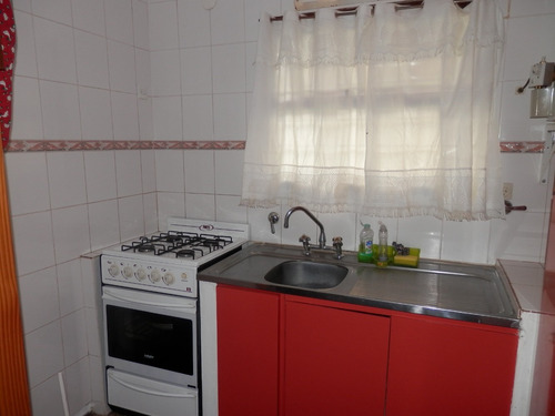 Imagen 12 de 14 de Alquiler En Gesell/ Promo Diciembre $10000 X Dia Para 3 Per. Minimo 7 Dias