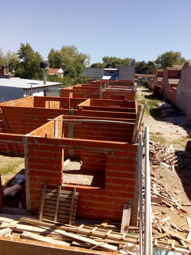 Imagen 5 de 13 de Duplex En Construccion Calle 82 Nº 663 Mar Del Tuyu
