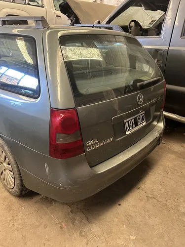 Volkswagen Gol Country 1.6n Gnc Chocado Poco Frente Solament