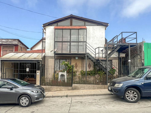 Playa Ancha. Vende Casa De 3 Plantas 11d 5b Ideal Inversion