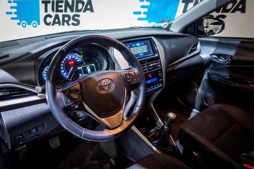 Imagen 4 de 8 de Toyota Yaris Xls 4 Puertas Mt