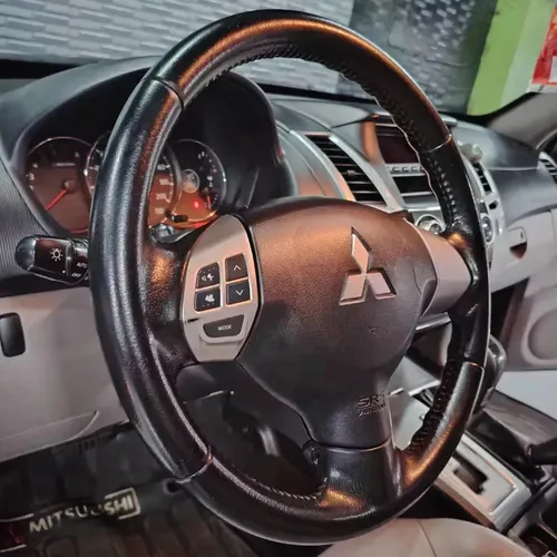 Mitsubishi Montero Sport