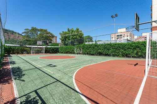 Imagem 30 de 30 de Exclusividade Guarida: Apartamento Diferenciado, Com Churrasqueira E Banheira, Vaga Coberta Bairro Jardim Carvalho! - 10502