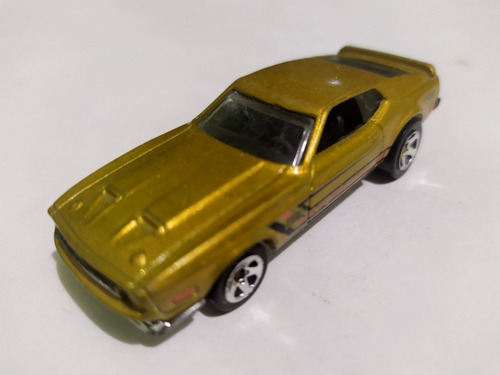 Hot Wheels 1971 Ford Mustang Mach 1 Dorado