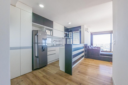 Imagen 3 de 23 de Venta Apartamento 2 Dormitorios En Centro - Nostrum Bay - Piso 21 - Cochera - Equipado! Con Renta