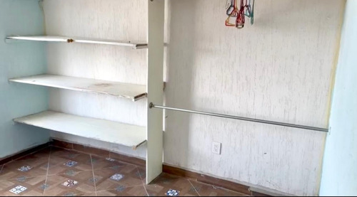 Corregidora Qro., Departamento, Recién Remodelado Con Piso Y Azulejo En Baño Y Cocina, Listo Para Usar Con Protecciones Ubicado En El Tercer Piso