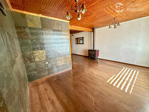 Casa En Arriendo De 5 Dorm. En Coronel