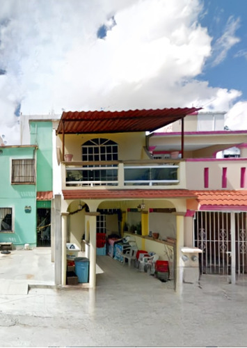 Casa En Venta De Galaxia Del Sol, Cancun