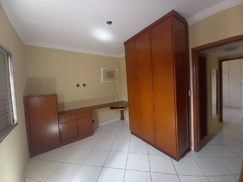 Imagem 22 de 27 de Atrás Do Hotel Taiamã - Av. Do Cpa - 24149