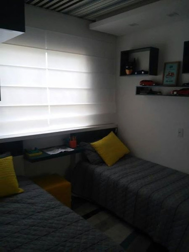Imagem 9 de 14 de Casa De 2 Quartos Em Condomínio Com Muro E Portão Individual