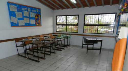 Imagen 17 de 29 de Oportunidad Para Inversores !!! Consulte !!!!apto Para Colegio U Hogar De Ancianos