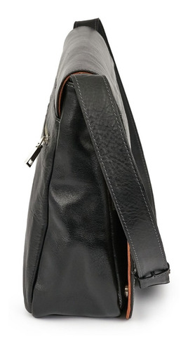 Morral Hombre Cuero Briganti Liso Moderno Acc61885 Color Negro