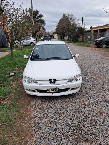 Peugeot 306 1.8 Boreal Aa