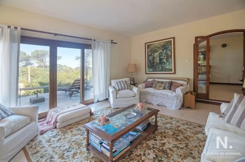 Espectacular Chalet A Pasoa Del Mar. San Rafael, 4 Dormiotorios + Dependencia En Venta.
