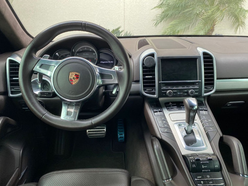 Imagem 9 de 14 de Porsche Cayenne Turbo 4.8 V8 Agendar Visita