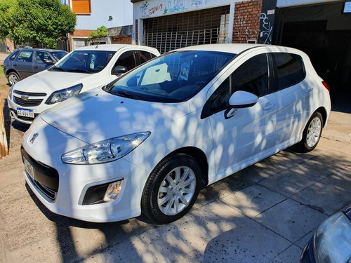 Peugeot 308 1.6 Active 2014