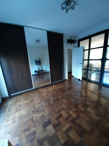 Imagen 9 de 18 de Departamento 4 Ambientes Colegiales