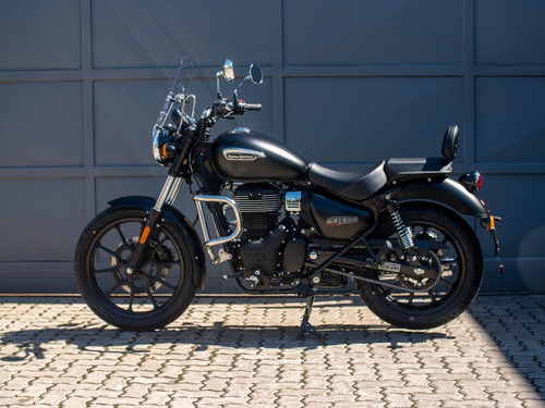 Imagen 1 de 25 de Royal Enfield Meteor 350 Stellar Black Financia Ya