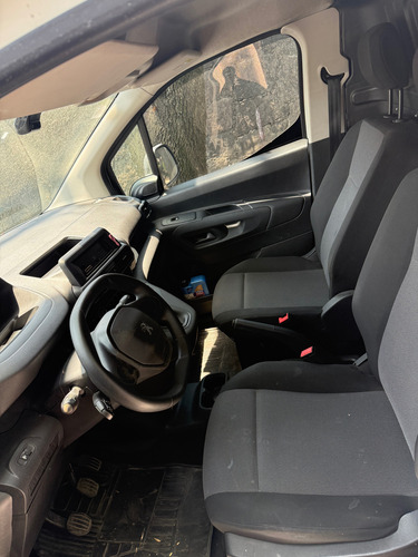 Peugeot Partner Maxi 5 puertas