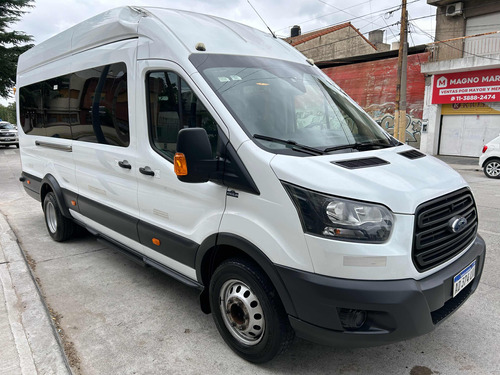 Ford Transit Minibús 17+1