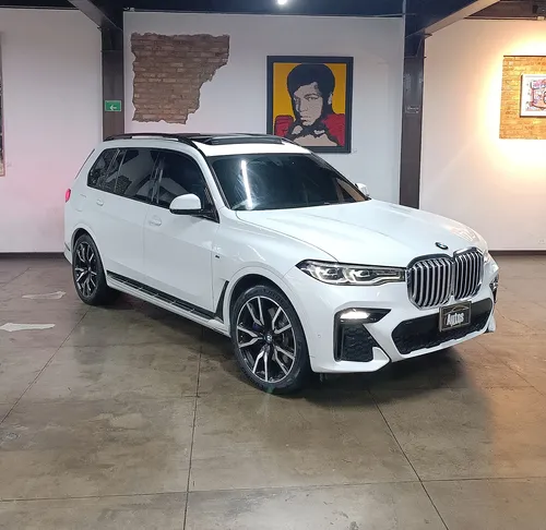 BMW X7 3.0 Xdrive 40i Pure Excelence