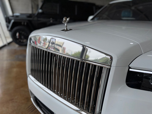Rolls Royce Cullinan 2025