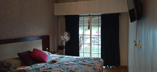 Imagen 8 de 13 de Casa Amplia Con Lindo Parque Y Buena Ubicación