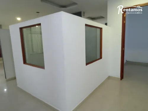 Oficina En Arriendo En Laureles. Cod A775598