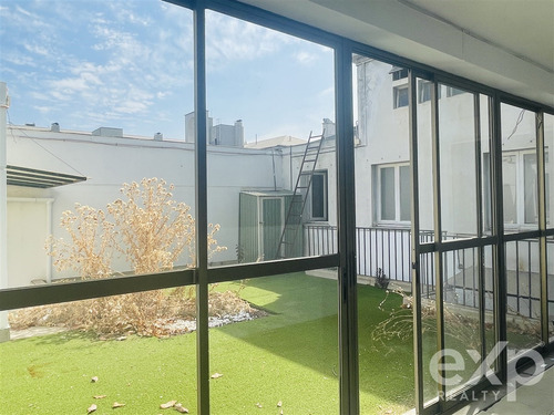 Oficinas / Centro Médico En Arriendo Las Lilas