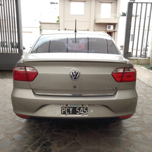 Volkswagen Voyage 1.6 Highline 101cv