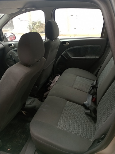 Ford Fiesta Max 1.6 Ambiente