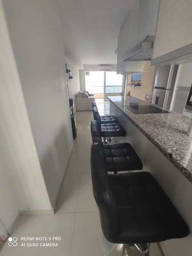 Imagen 5 de 14 de Se Ofrece Apartamento De Totalmente Remodelado