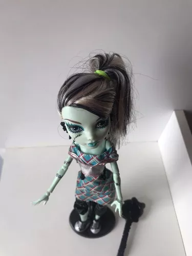 Boneca Monster High Frankie Stein, Coleção Passeio Shopping