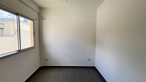 Venta Ph - 4 Amb A Estrenar Patio Y Jardín