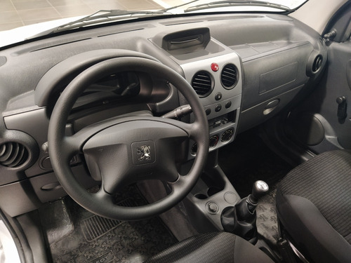 Imagen 12 de 17 de Peugeot Partner Furgon Nafta