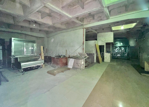 Imagen 19 de 30 de Local Comercial_en_venta_en_caracas_en_chuao_ Rah-22-24750 Orlando Figueira 04125535289/04242942992