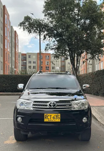 Toyota Fortuner 4.0 Sr5 blindaje 2 plus