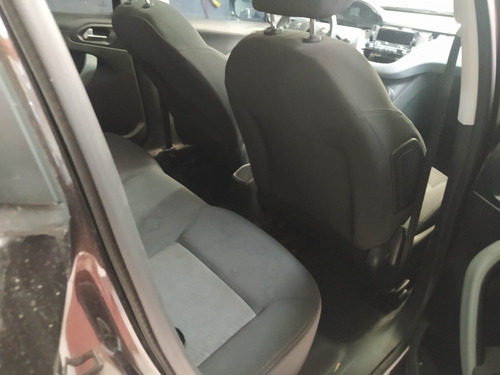 Imagen 9 de 17 de Peugeot 208 2013 Techo